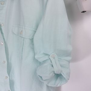 Pale mint EXPRESS linen blend button down